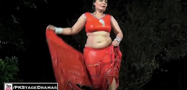  GHAZAL CHAUDHARY BOLLYWOOD MUJRA - PAKISTANI MUJRA DANCE 2015